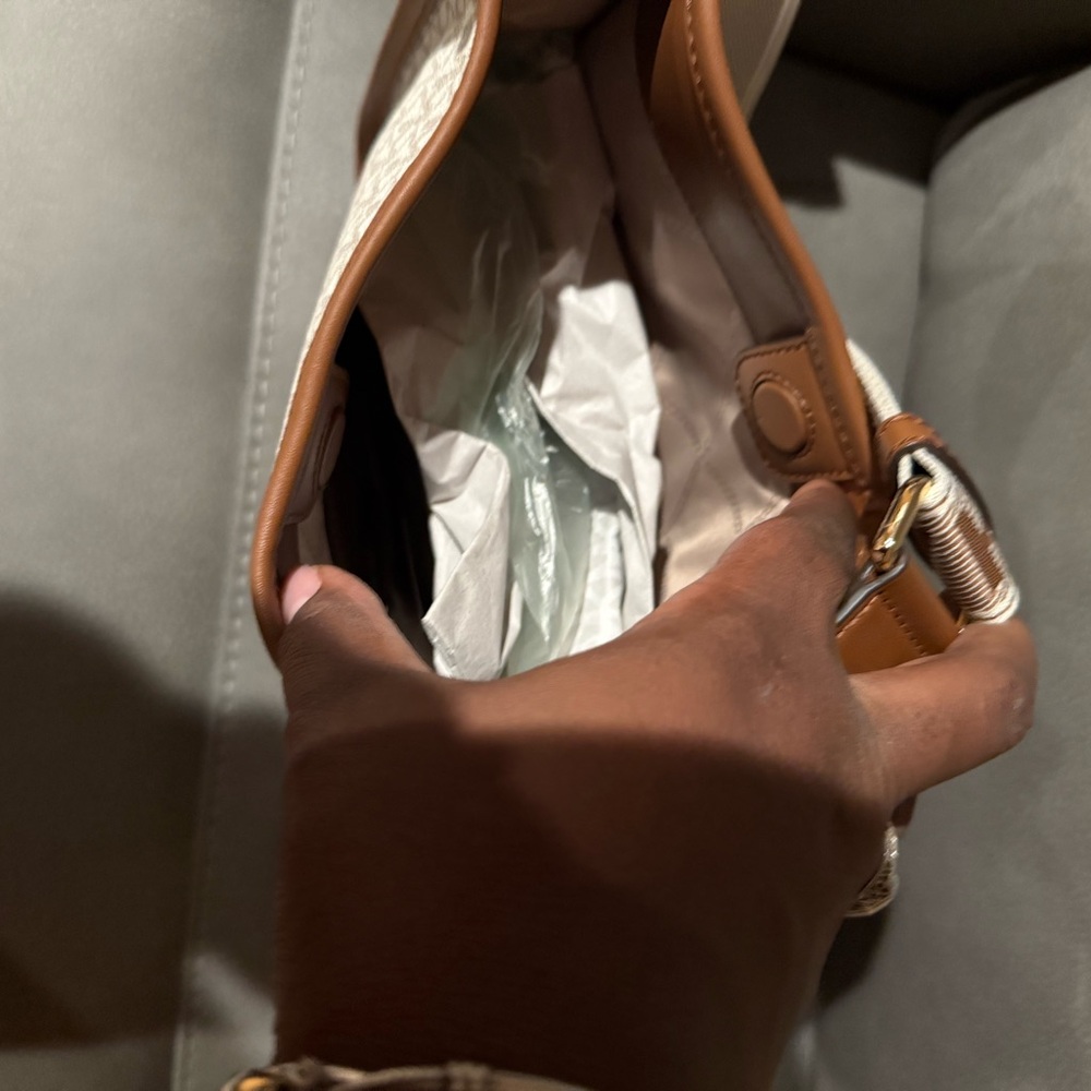 Michael Kors Cream and Brown Crossbody Bag - Picture 4 of 6